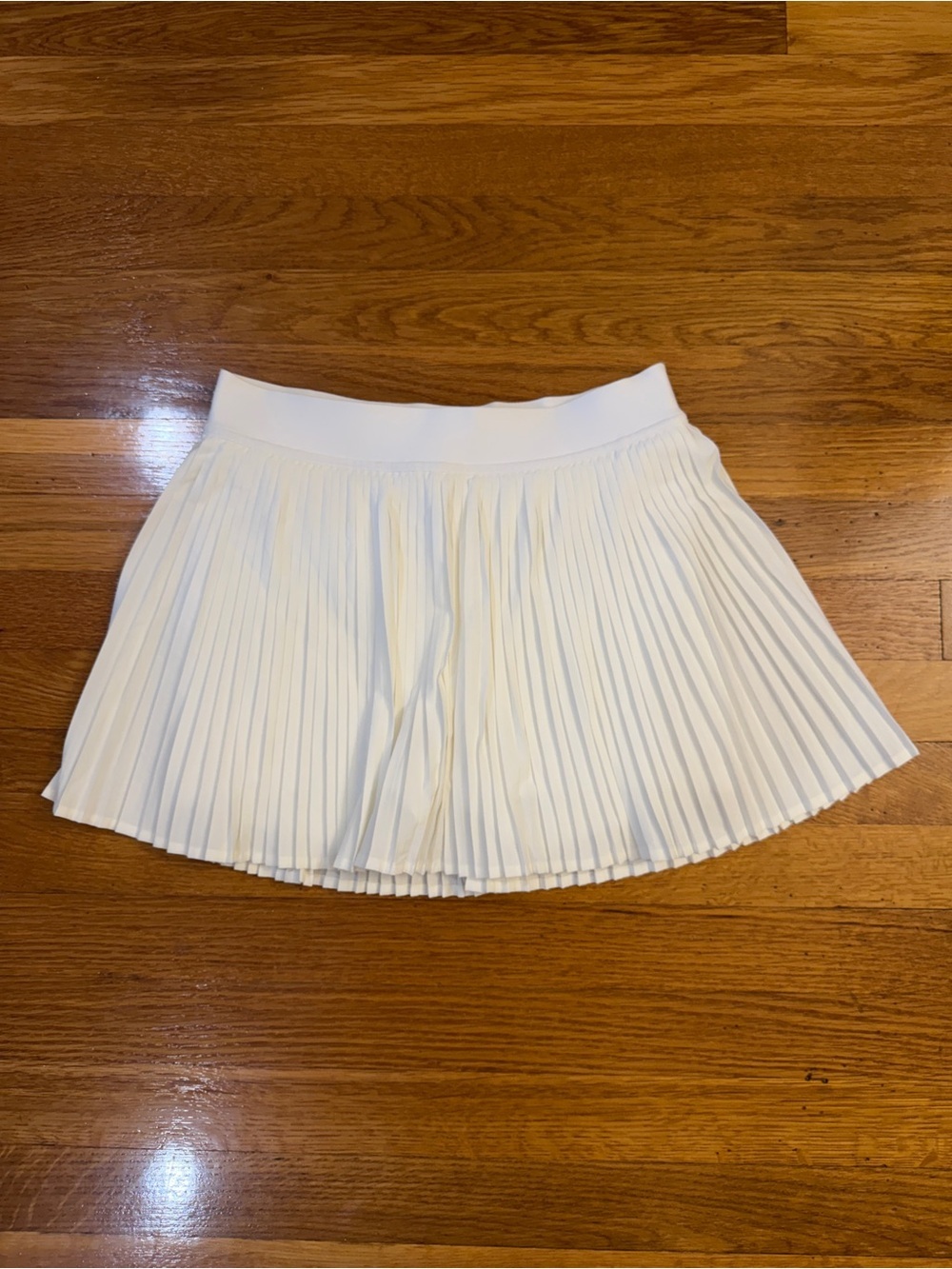 Lululemon Varsity High-Rise Pleated Tennis Skirt White - Size 6 NWOT